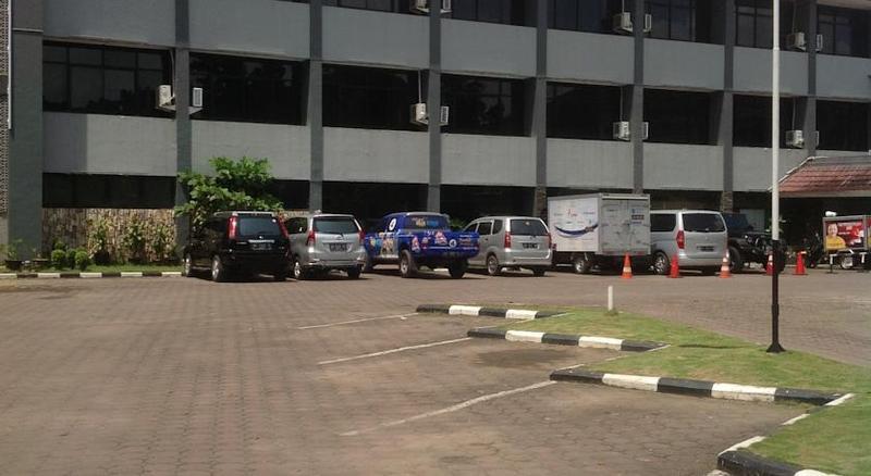 Hotel Swarna Dwipa ปาเลมบัง ภายนอก รูปภาพ