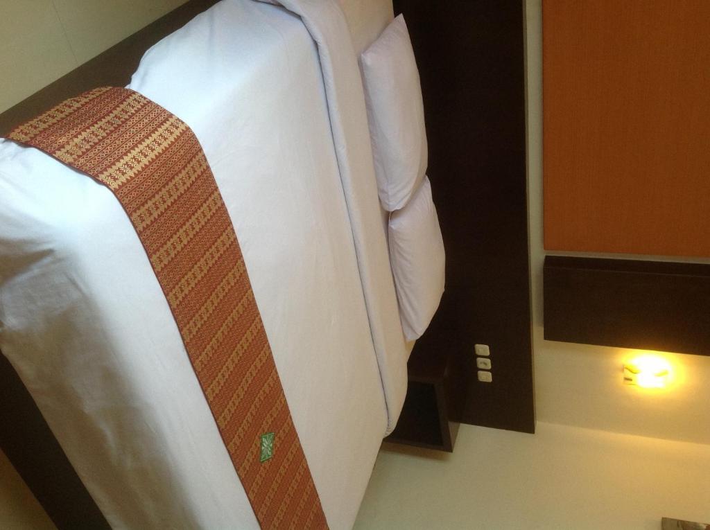 Hotel Swarna Dwipa ปาเลมบัง ภายนอก รูปภาพ